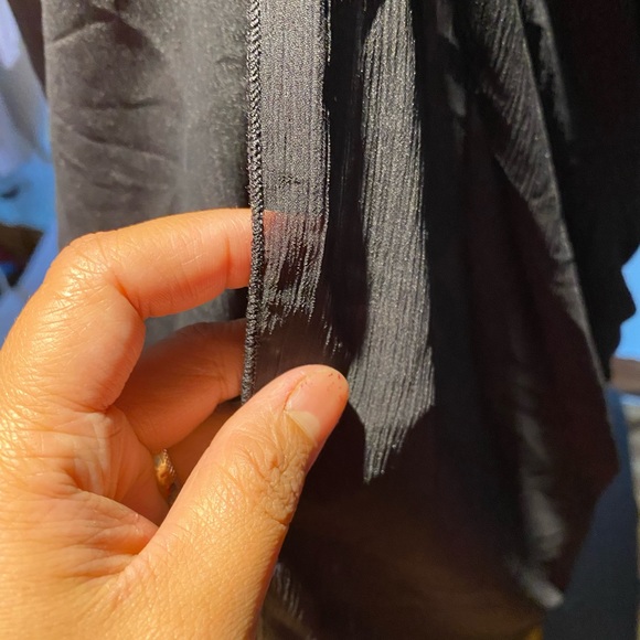 3/$25 Swan Sarong | Beach Cover Up | Wrap | New - Picture 4 of 4